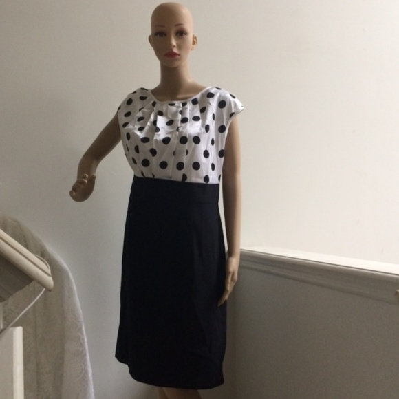 Dresses & Skirts - ABS Sleveless Black and White Dress 12 NWT